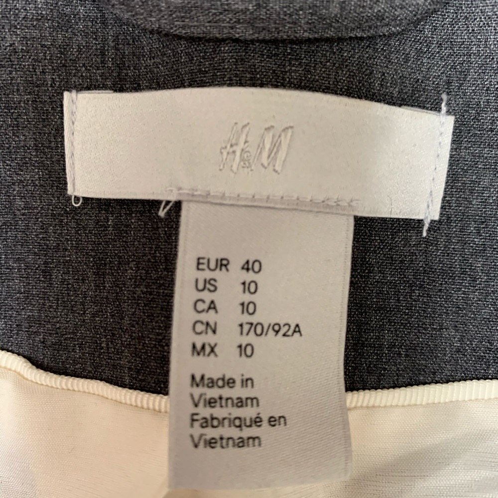 H&M jacket - Picture 2 of 2